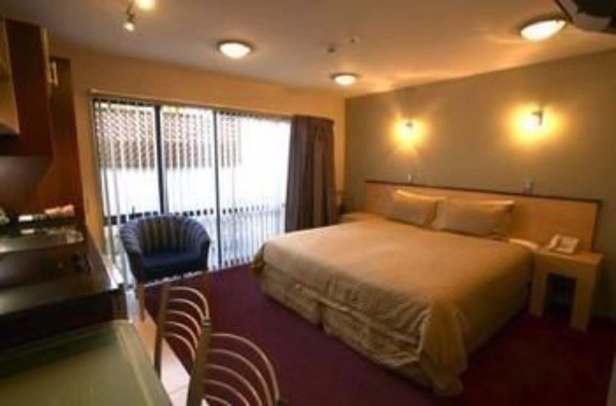 Athena Motel Christchurch Exterior foto